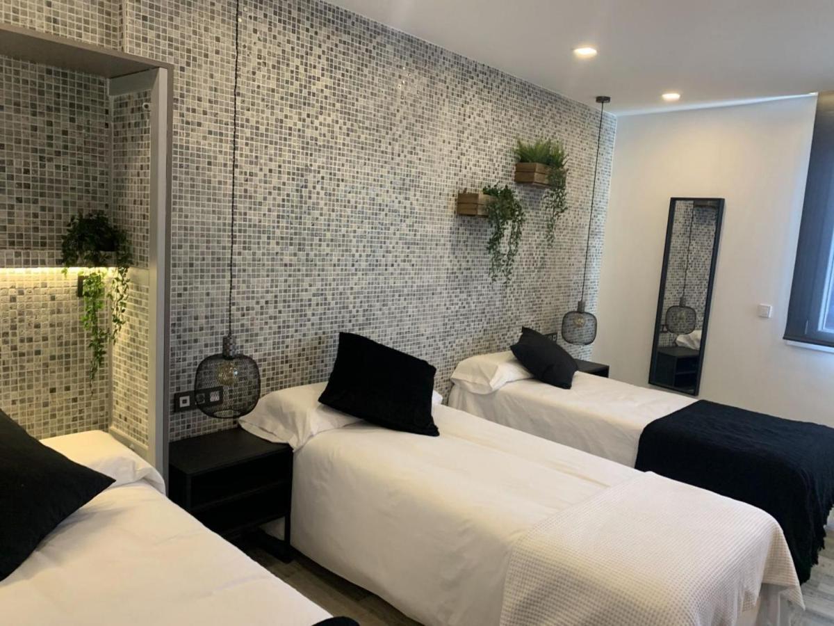 Hotel Riojano 우마네스 데 마드리드 외부 사진