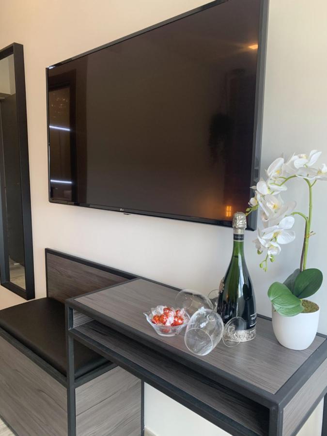Hotel Riojano 우마네스 데 마드리드 외부 사진